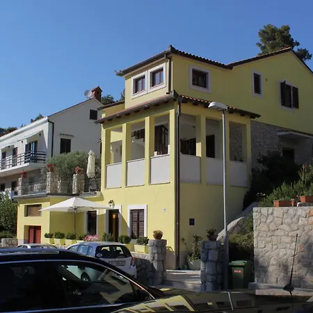 8093b Apartment
