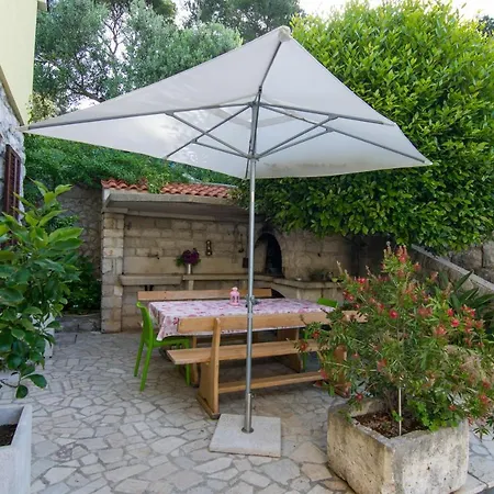 8093b Apartment *