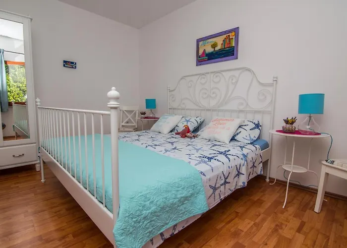 8093b * Mali Lošinj